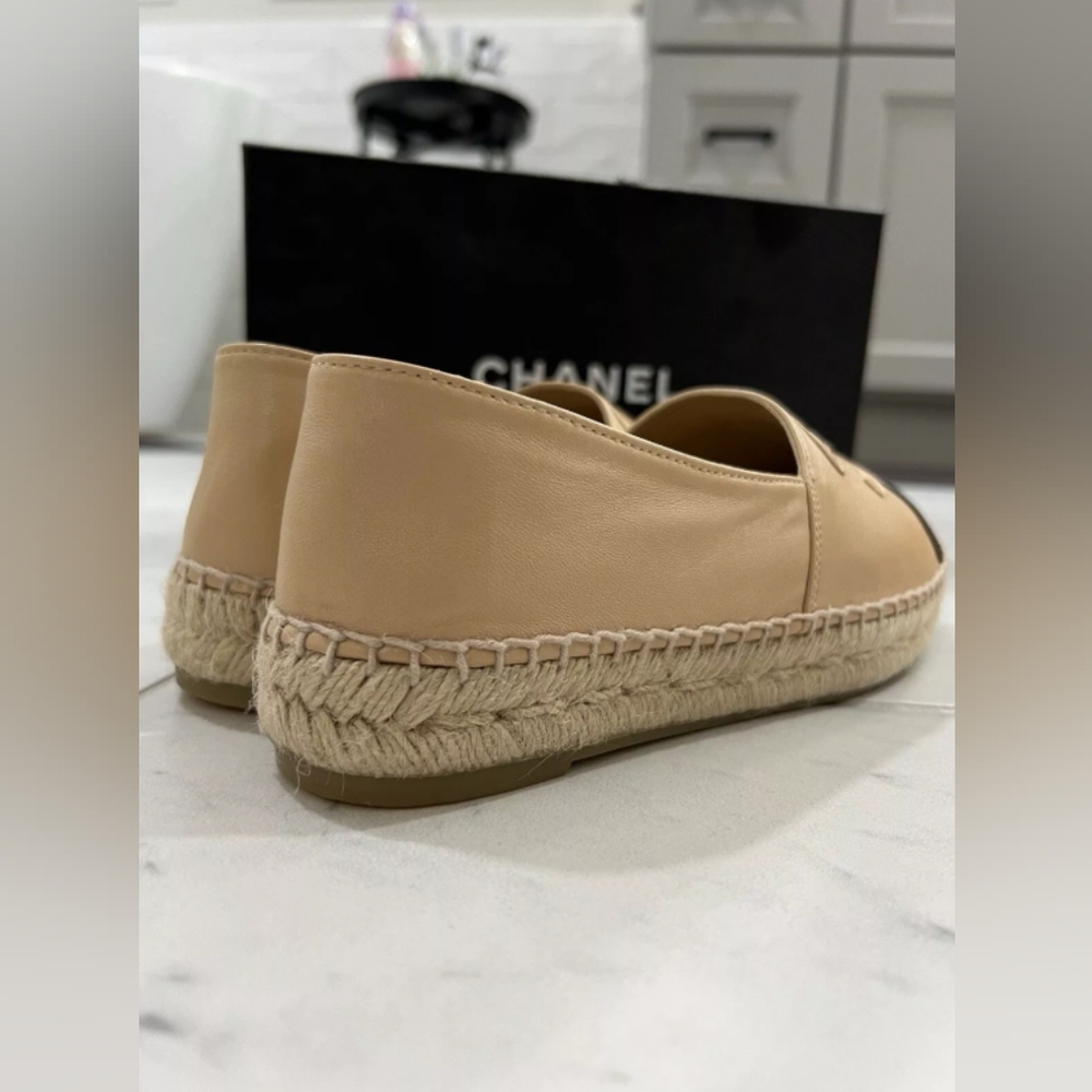 CHANEL Beige & Black Lambskin Espadrilles - Picture 6 of 8